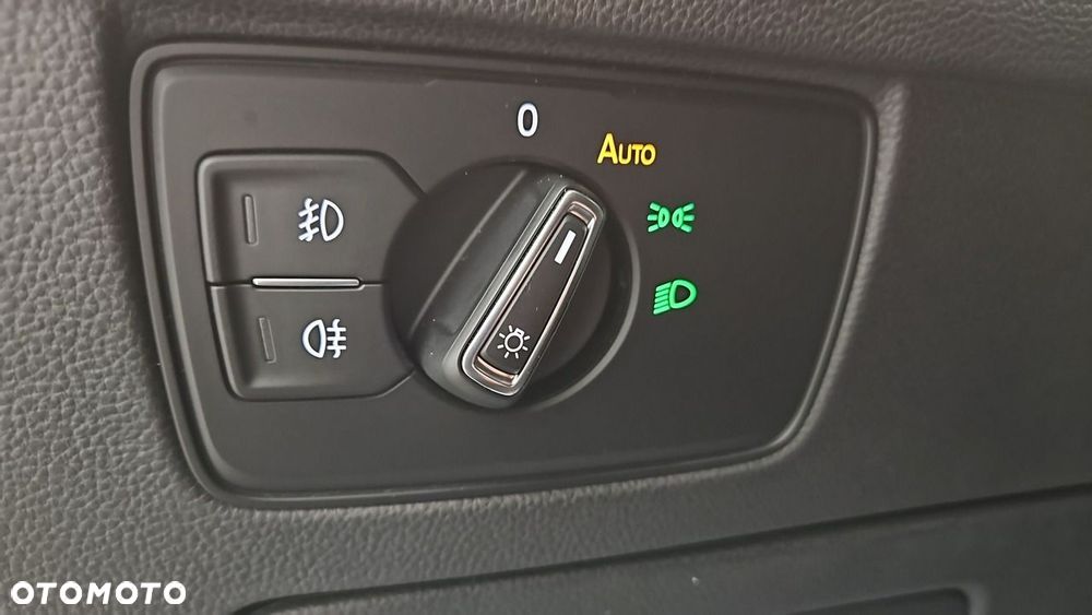 Volkswagen Passat Variant 1.5 TSI EVO Business DSG - 18