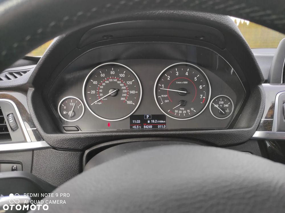 BMW Seria 3 330i Sport Line - 6