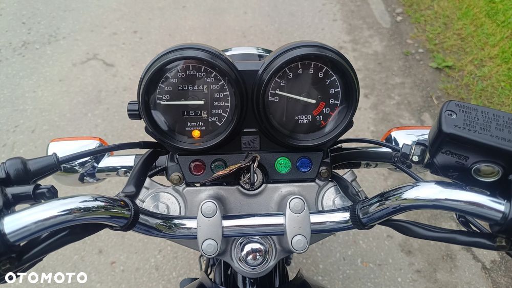 Honda CB - 8
