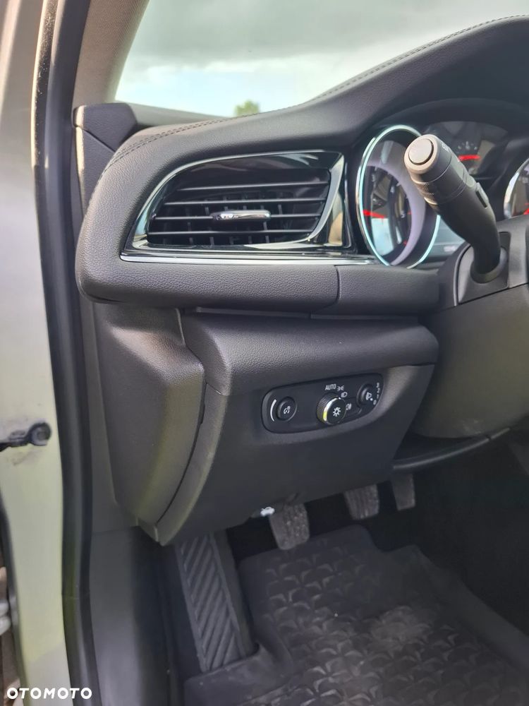 Opel Insignia 2.0 CDTI Innovation S&S - 19