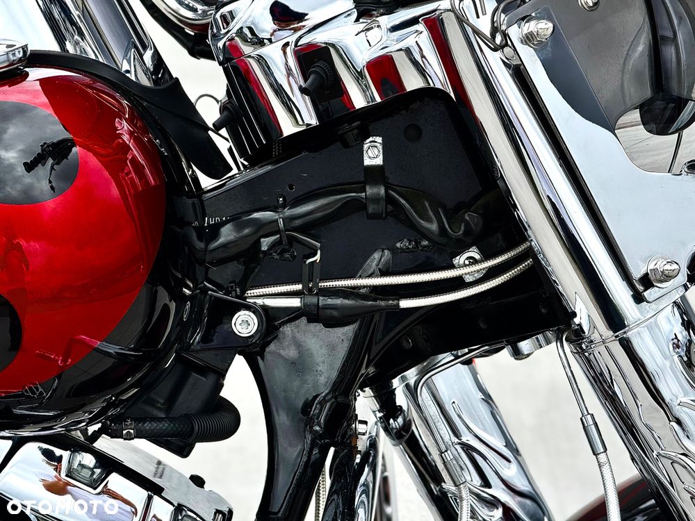 Harley-Davidson Touring Road King - 36