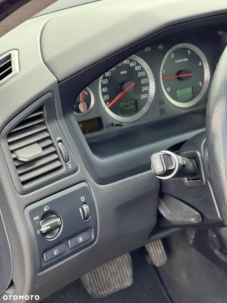 Volvo XC 70 D5 AWD Summum - 11