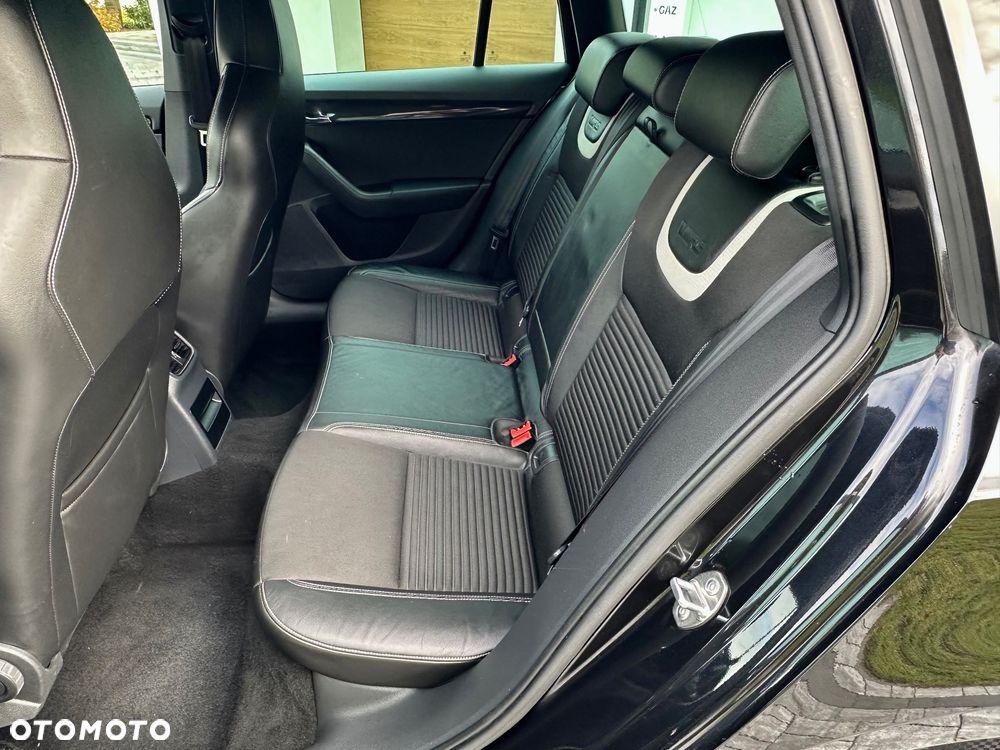 Skoda Octavia 2.0 TSI (Green tec) DSG RS - 10