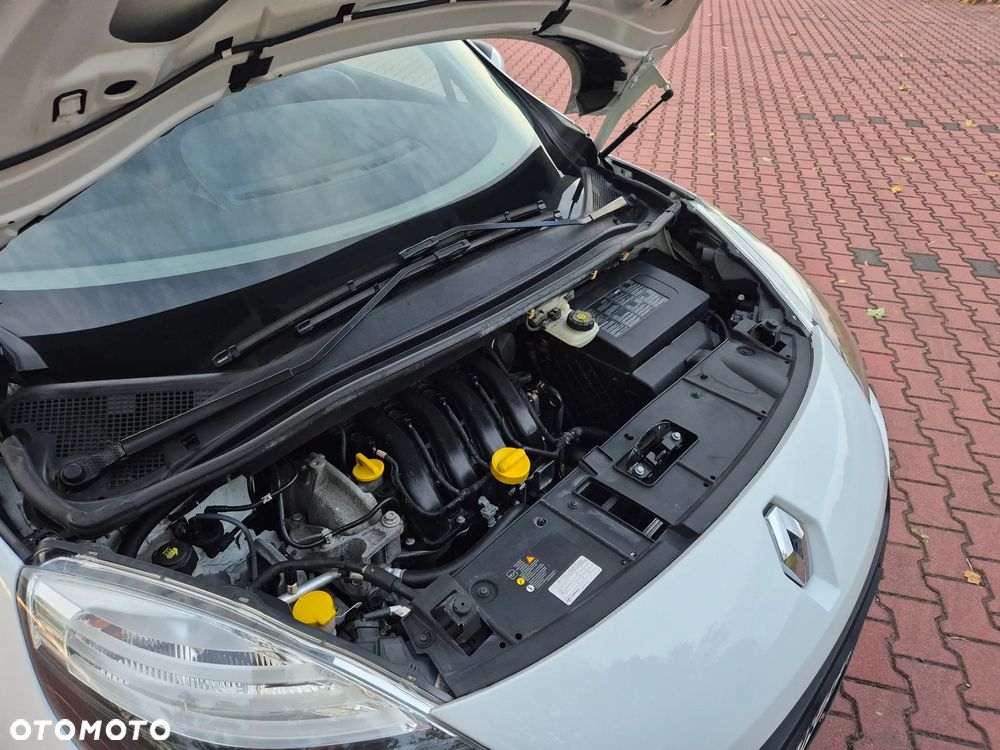 Renault Scenic 1.6 16V 110 Dynamique - 37