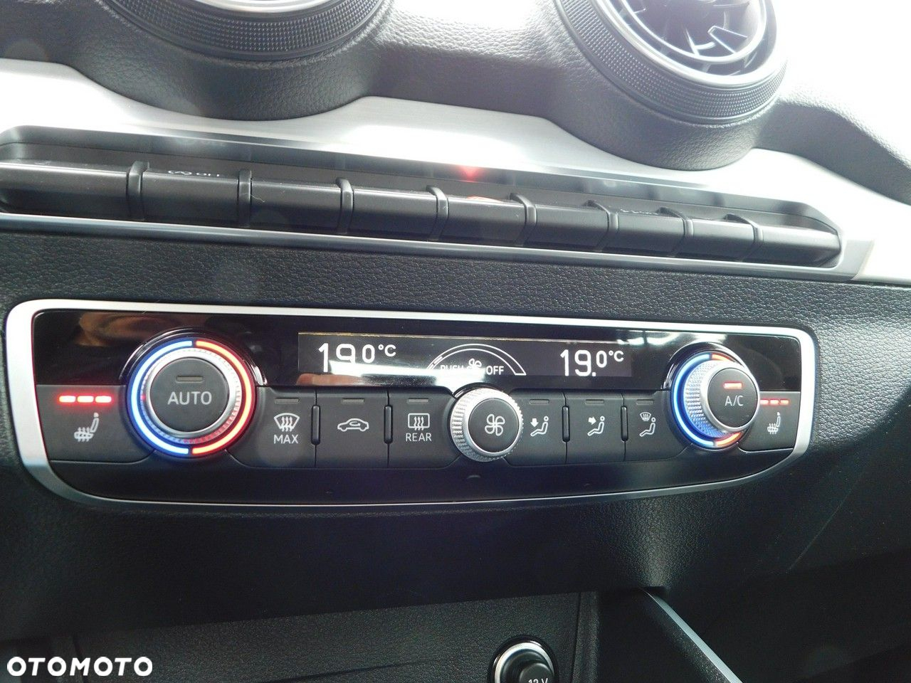 Audi Q2 - 17
