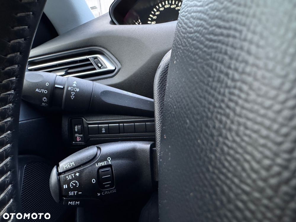 Peugeot 308 PureTech 110 Stop & Start Active Pack - 32