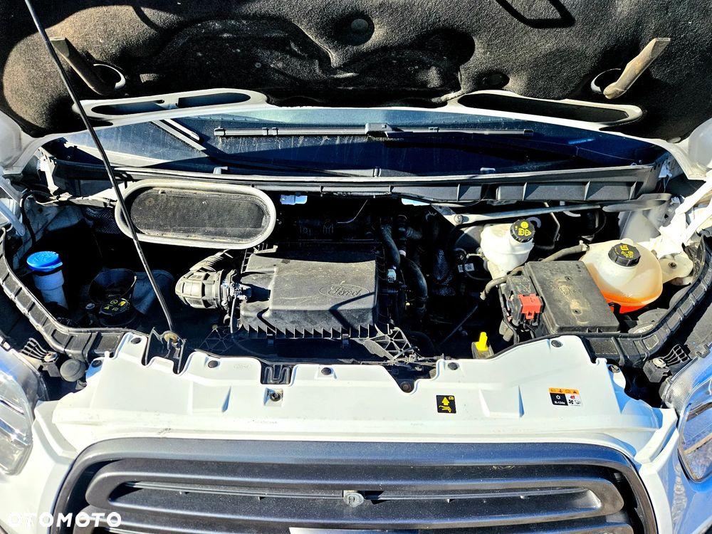 Ford Transit - 28