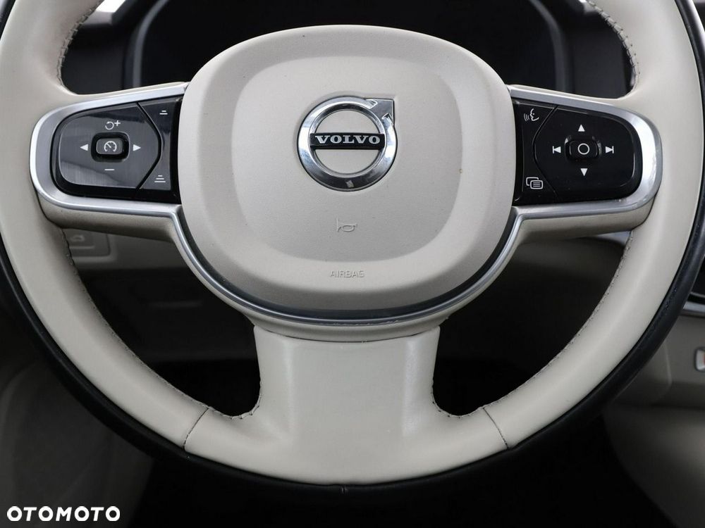 Volvo V90 Cross Country B4 D AWD Pro - 22