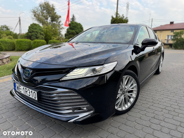 Toyota Camry 2.5 Hybrid Executive CVT