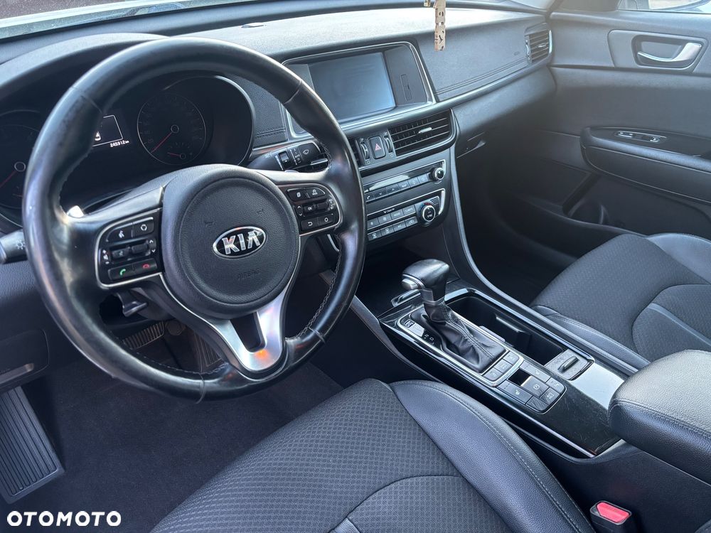 Kia Optima 1.7 CRDI L DCT - 11