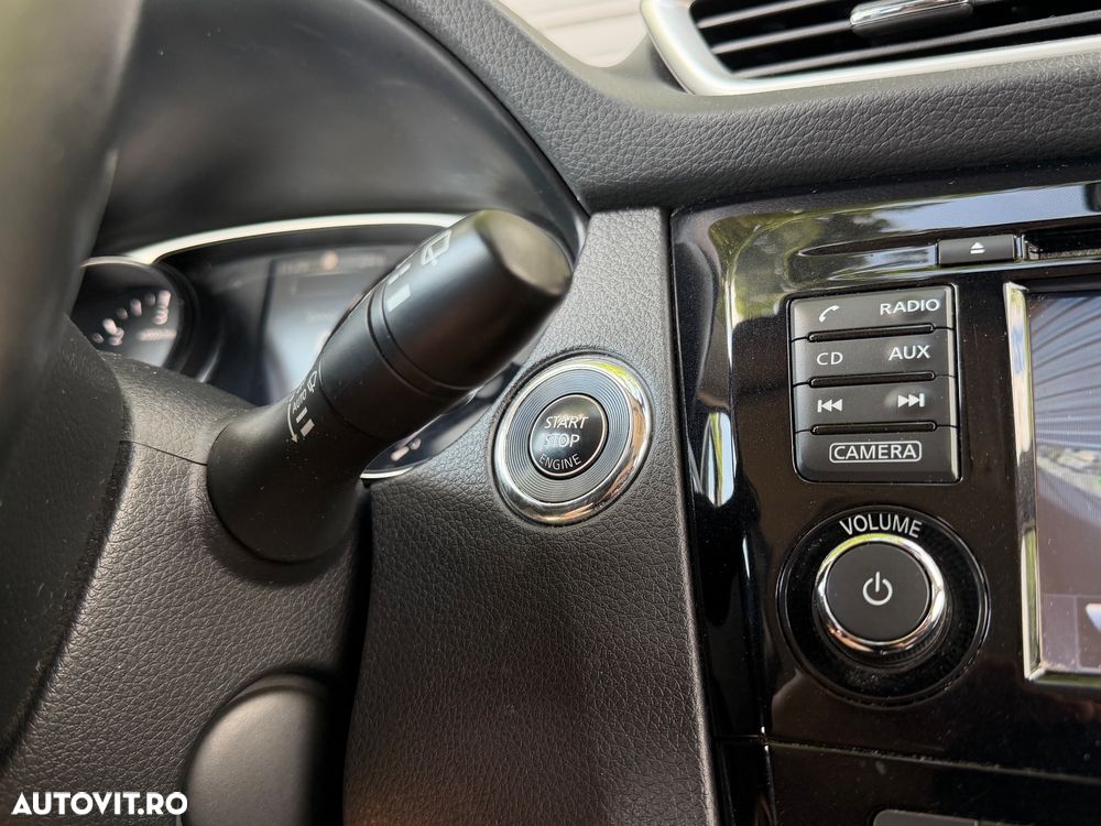 Nissan X-Trail 1.6 dCi N-Connecta - 24