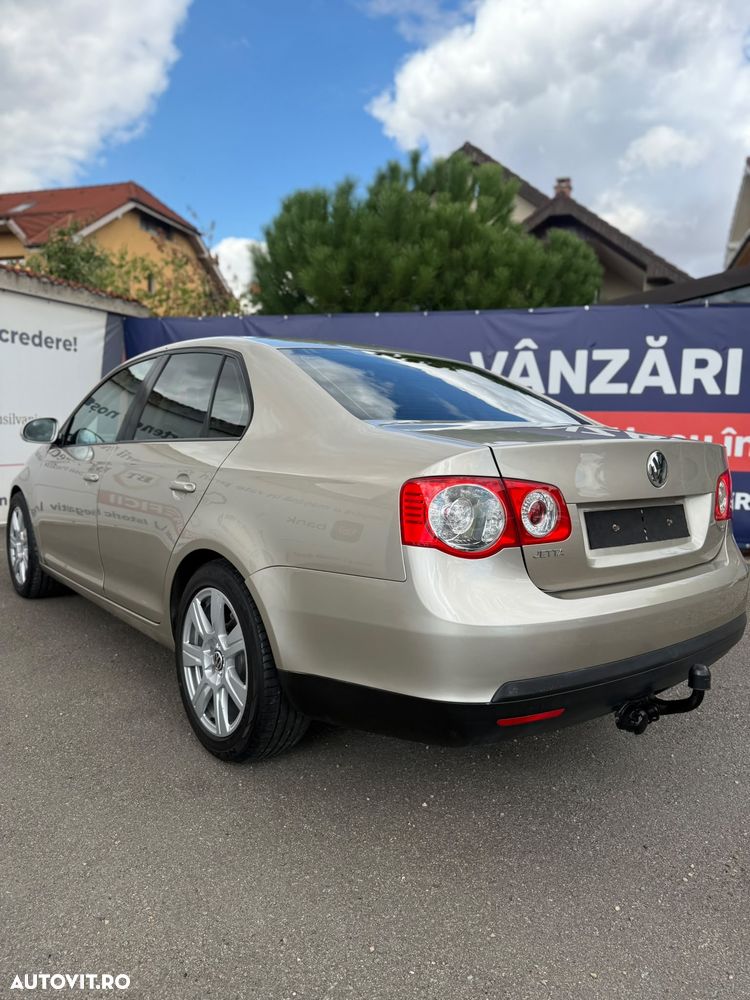 Volkswagen Jetta 1.4 TSI Comfortline - 4