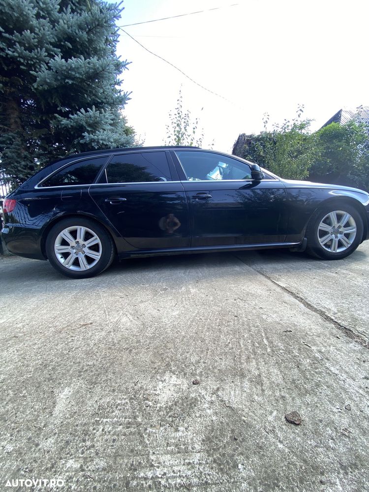 Audi A4 Avant 2.0 TDI - 11