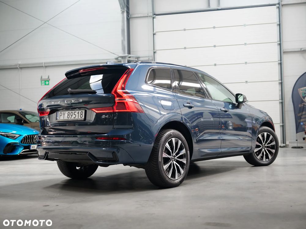 Volvo XC 60 B4 D AWD Plus Dark - 10