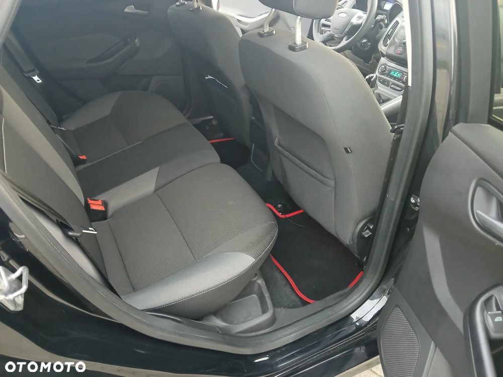 Ford Focus - 17