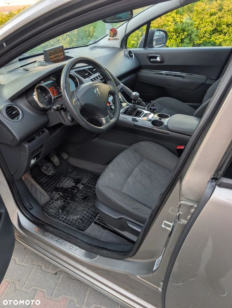 Peugeot 3008 1.6 HDi Premium - 13