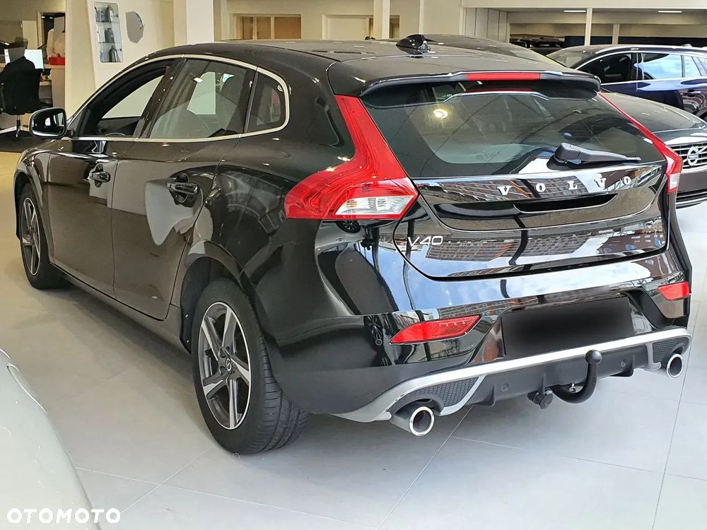 Volvo V40 D4 Drive-E R-Design Summum - 2