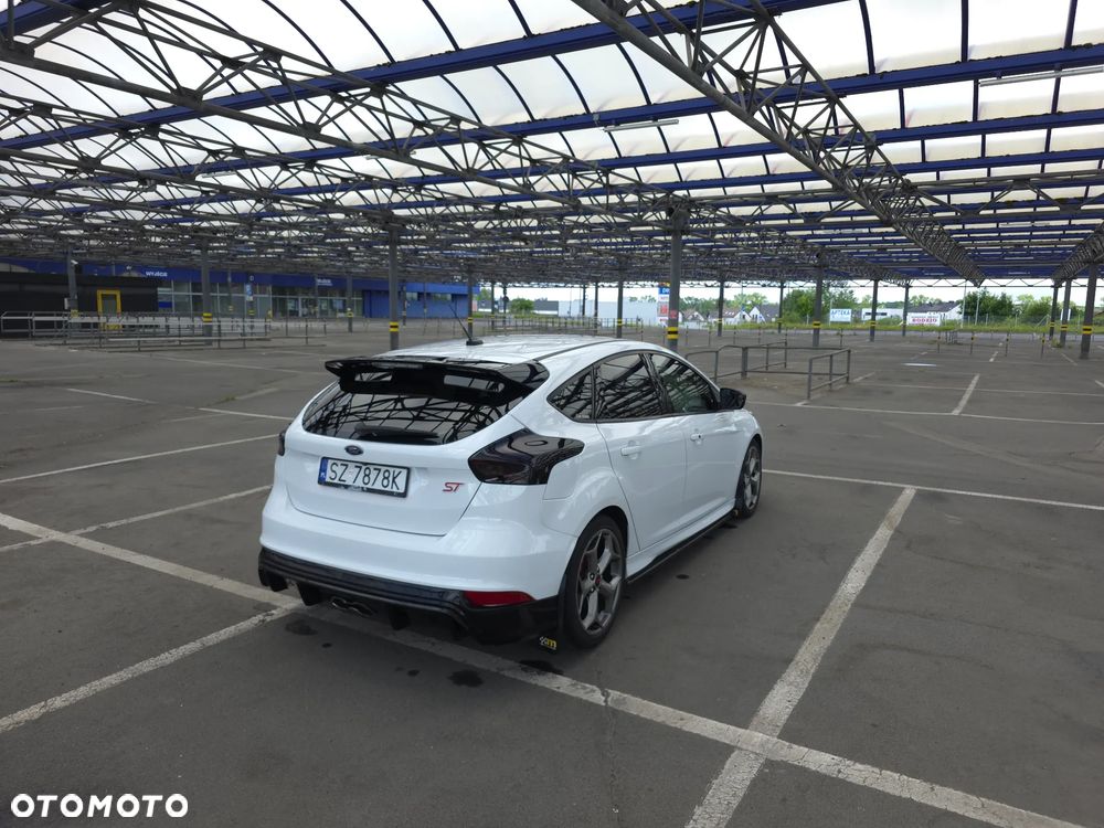 Ford Focus - 9