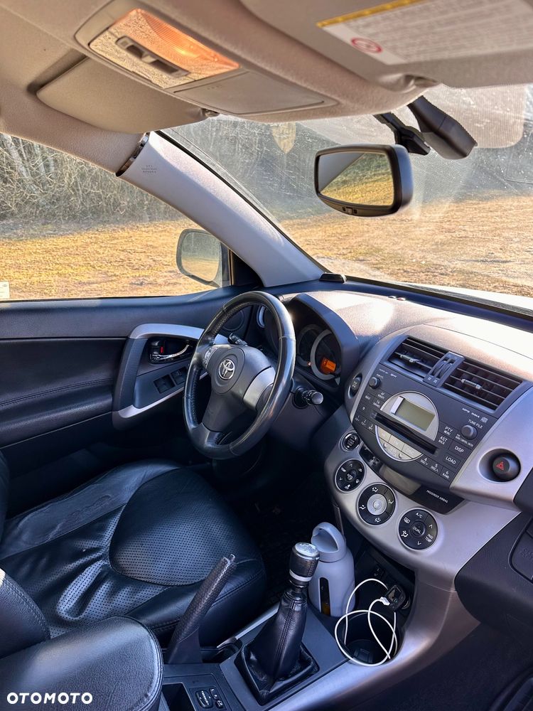 Toyota RAV4 2.2 D-4D Luna - 6