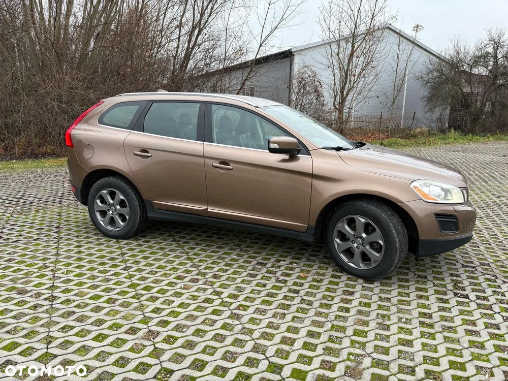 Volvo XC 60 D5 AWD Summum - 2