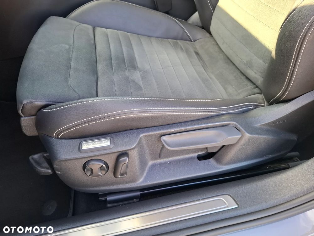Volkswagen Passat Variant 1.5 TSI EVO Elegance DSG - 34