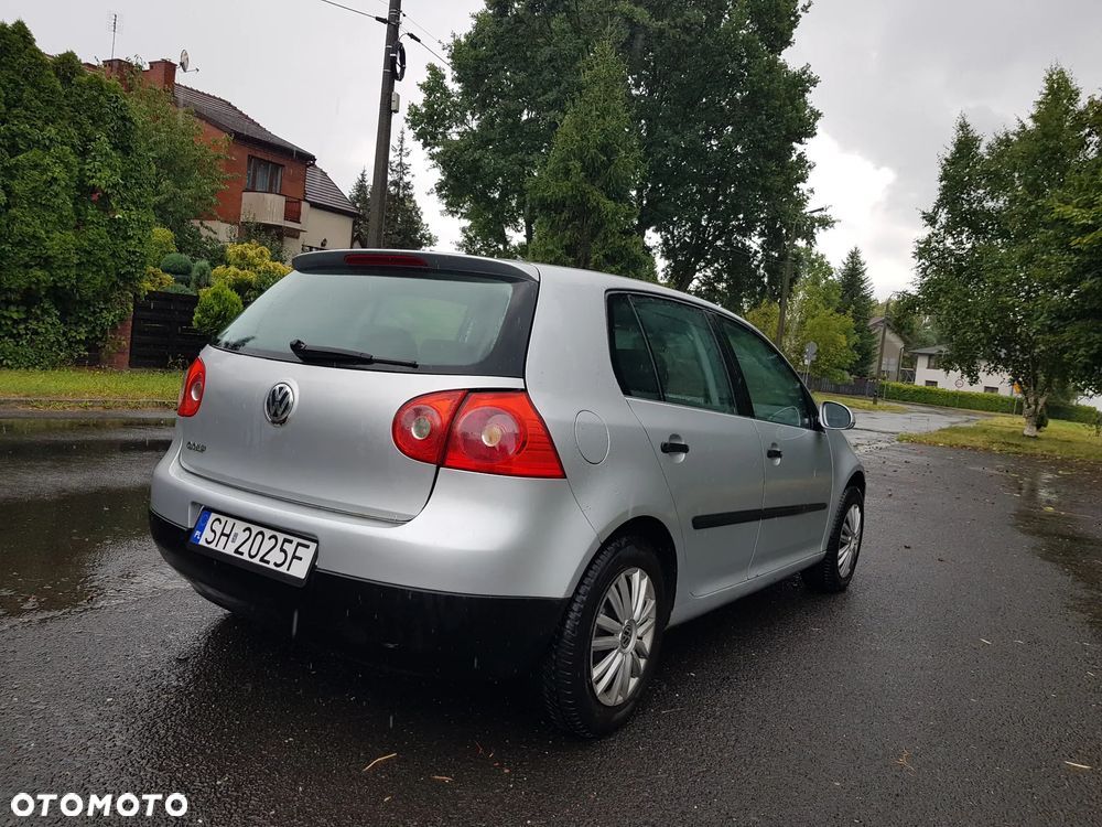 Volkswagen Golf - 4