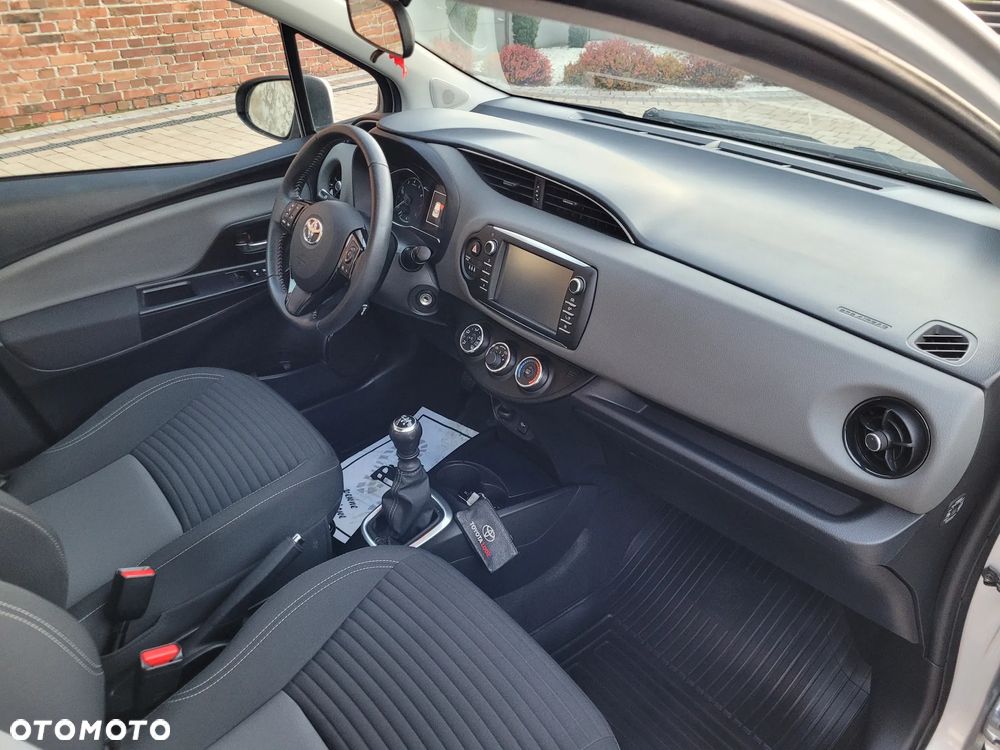 Toyota Yaris 1.5 Premium - 15