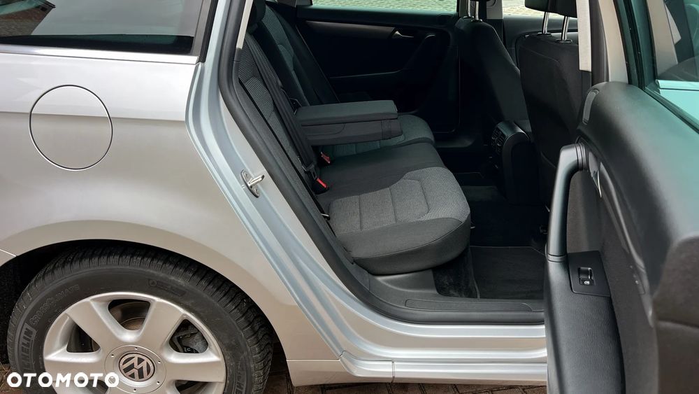 Volkswagen Passat Variant 2.0 TDI BlueMotion Technology Comfortline - 23