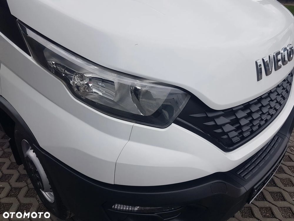 Iveco DAILY KONTENER NISKOPODŁOGOWY 4,43x2,23x2,42 SKLEP FOODTRUCK BAR KLIMA KONIOWÓZ KAMPER - 32