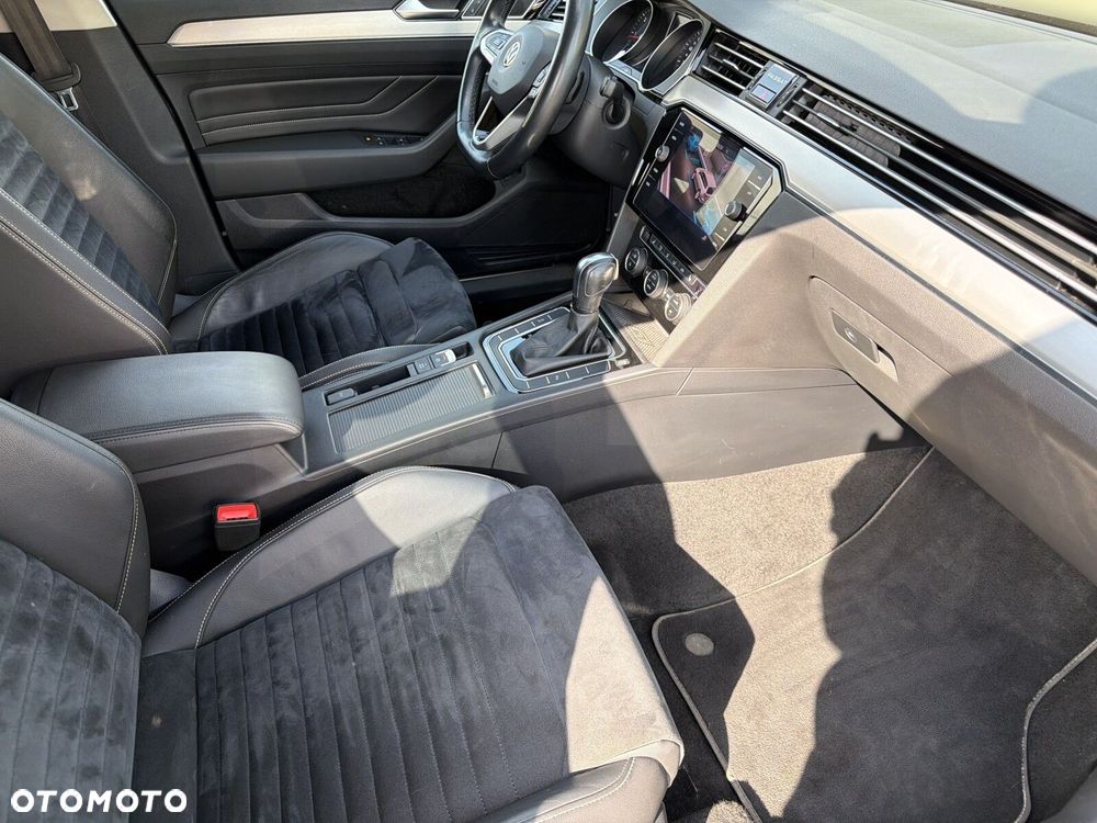 Volkswagen Passat 2.0 TDI EVO Elegance DSG - 35