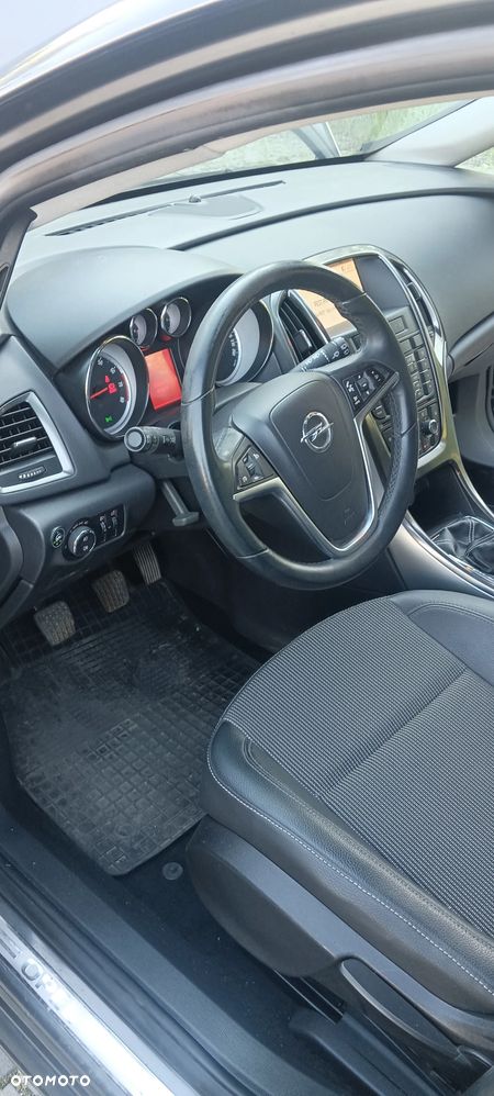 Opel Astra 1.4 T Cosmo - 21