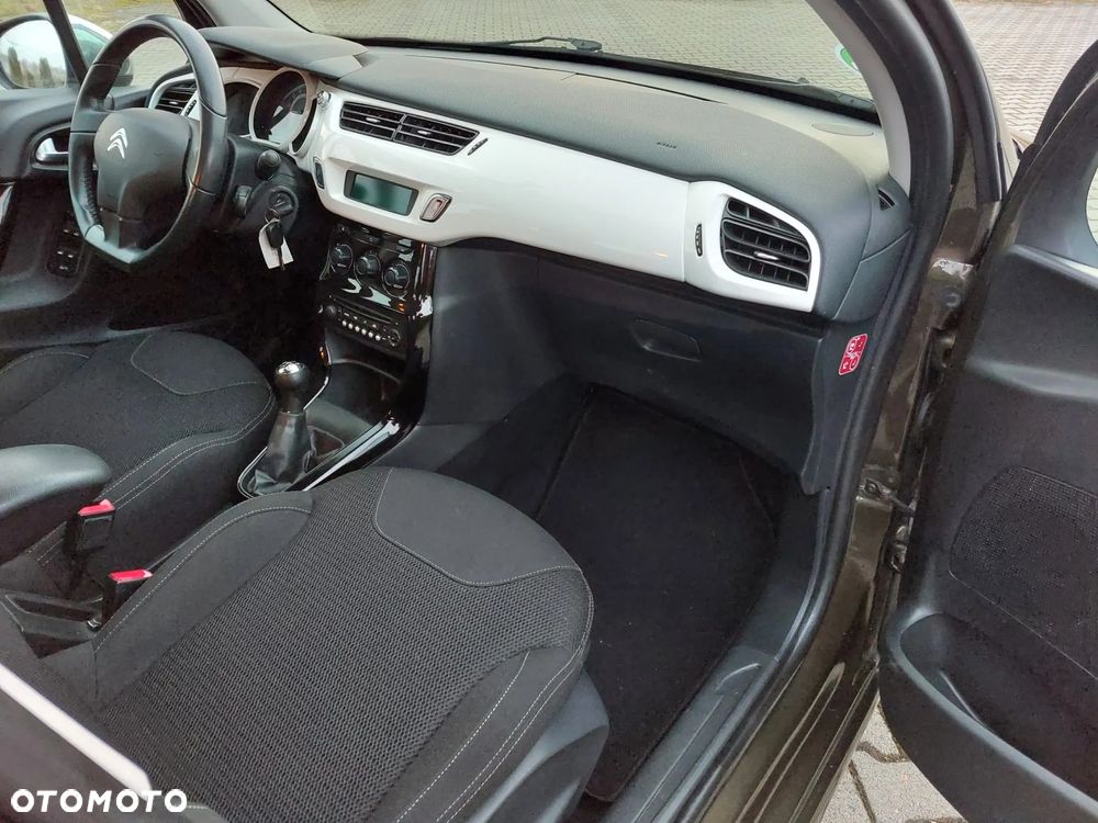 Citroën C3 Pure Tech (VTi) 82 Exclusive - 14