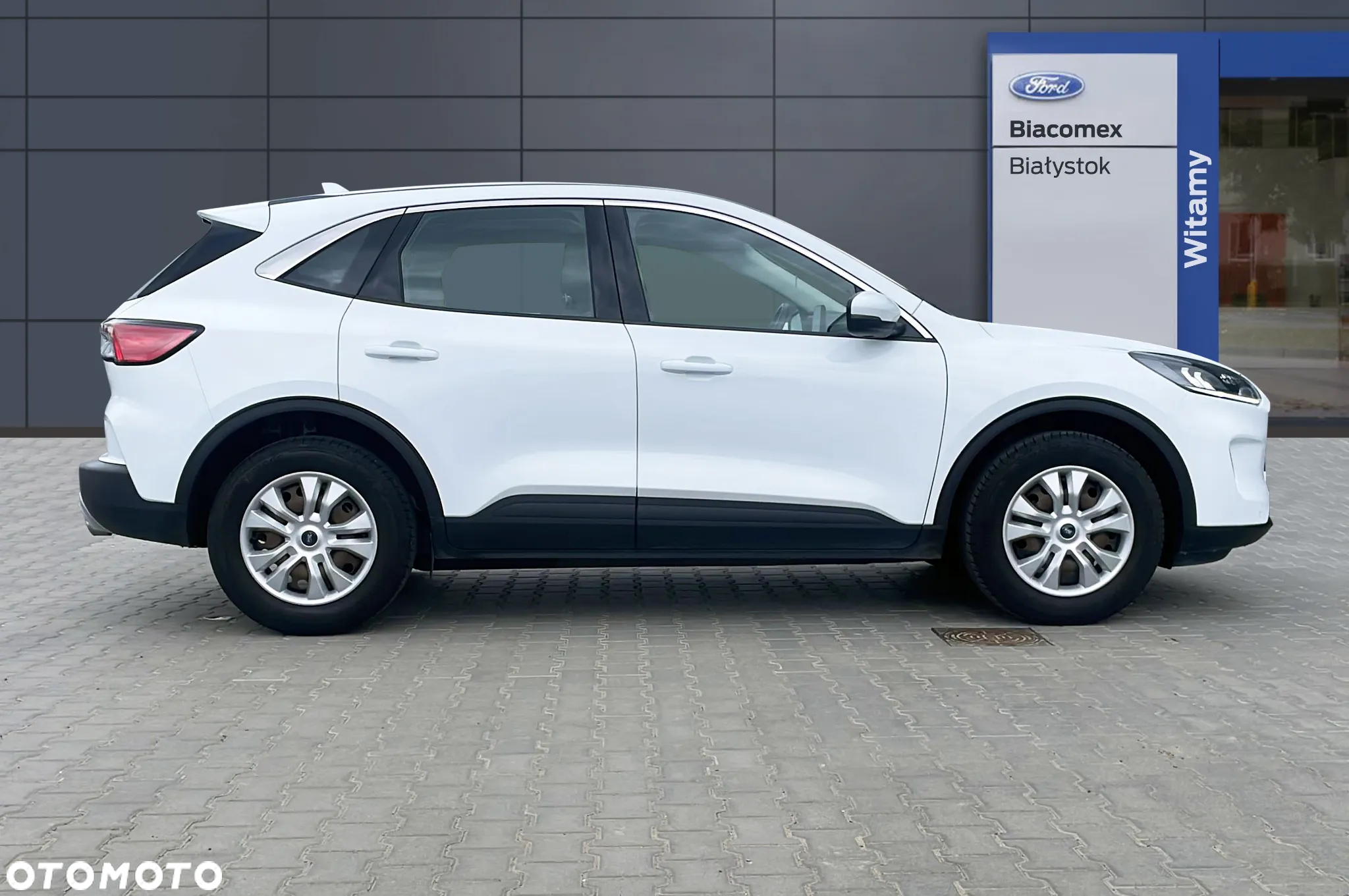 Ford Kuga 1.5 EcoBoost FWD Trend - 6