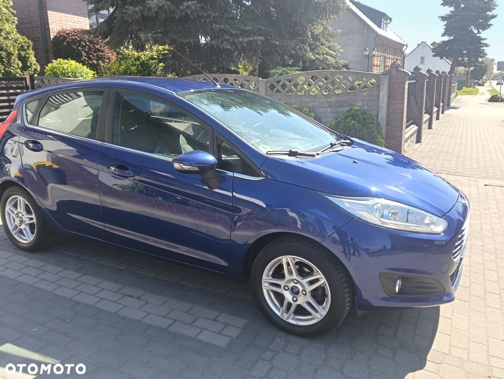 Ford Fiesta 1.0 EcoBoost STart-Stop Titanium - 4
