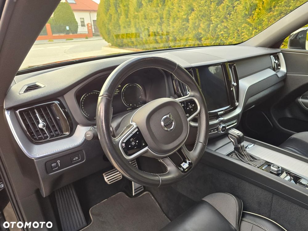 Volvo XC 60 D4 Geartronic RDesign - 18