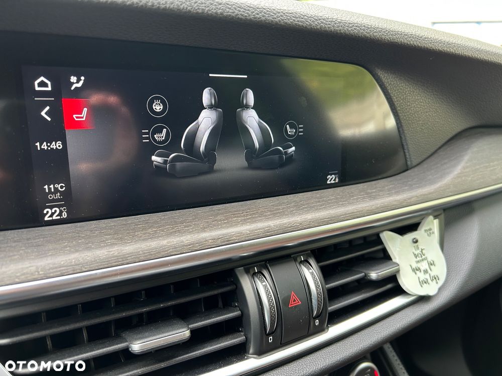 Alfa Romeo Stelvio - 24