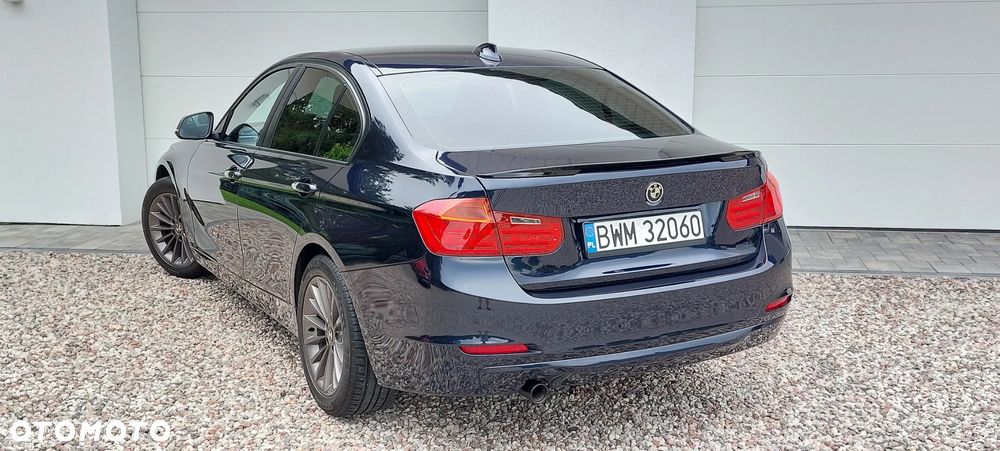 BMW Seria 3 316d Sport Line - 9