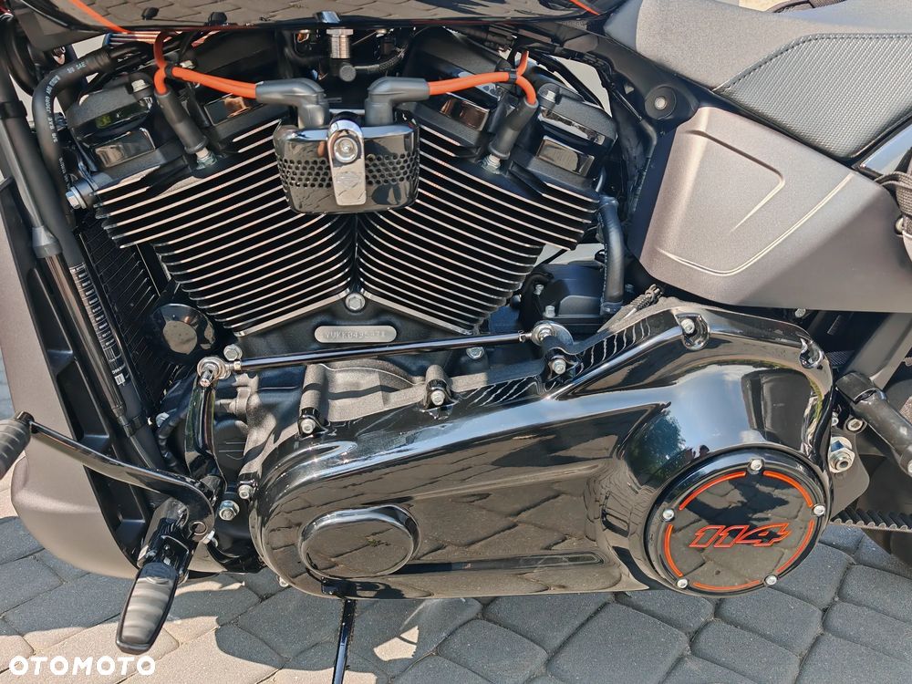 Harley-Davidson Softail FXDR - 21
