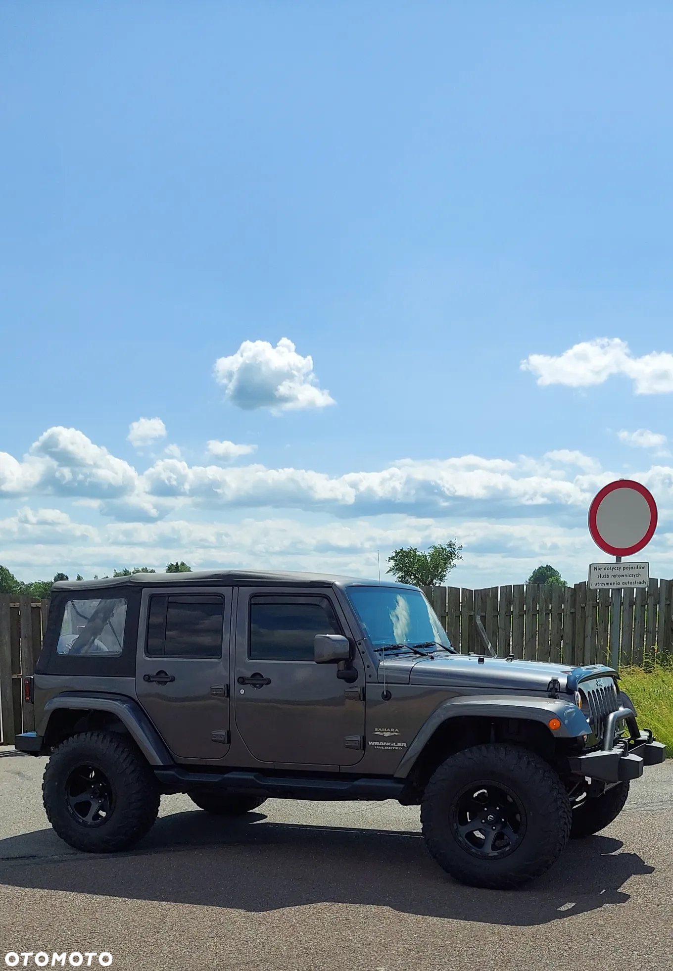 Jeep Wrangler - 4