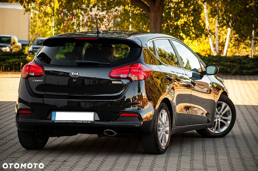 Kia Ceed 1.6 CRDi 128 Spirit - 16