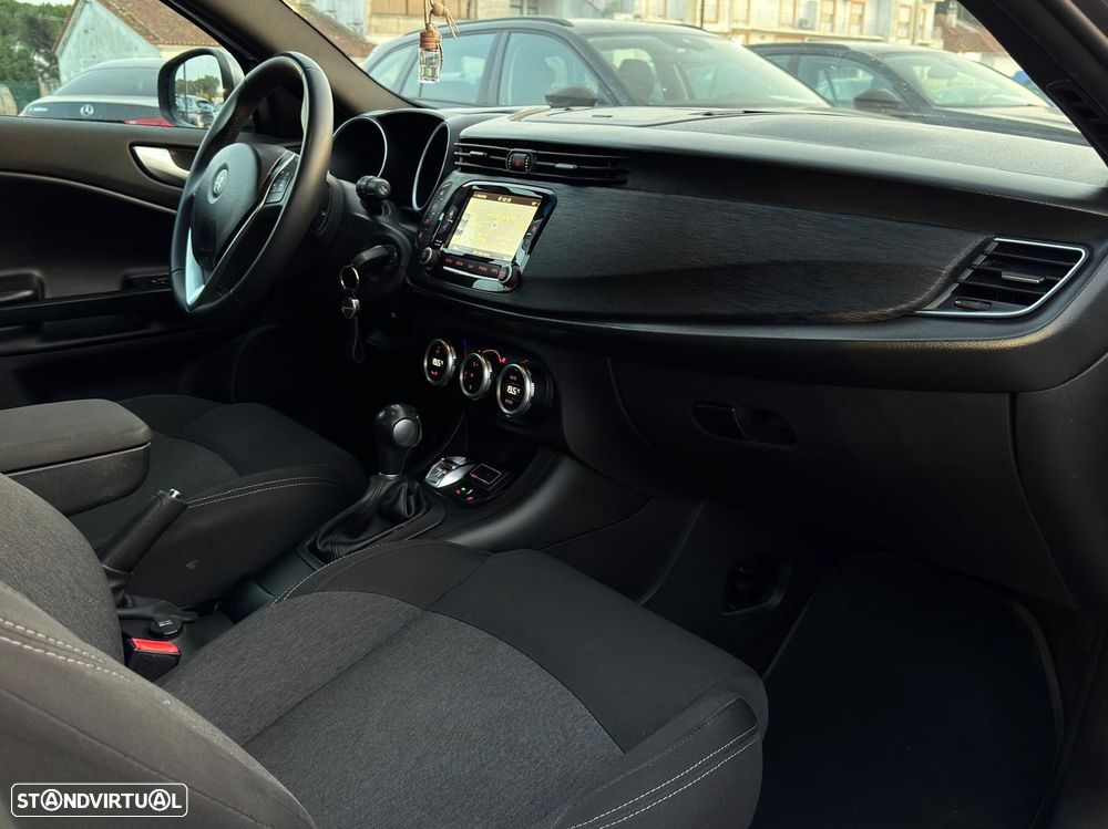 Alfa Romeo Giulietta 1.6 JTDM Sport TCT - 11