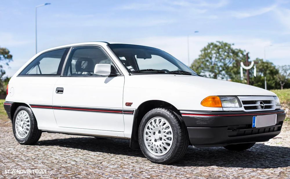 Opel Astra 1.6i GT - 3