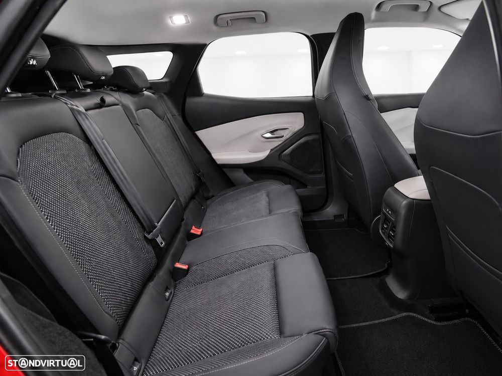 Ford Explorer 79 kWh Premium — fotografia 31