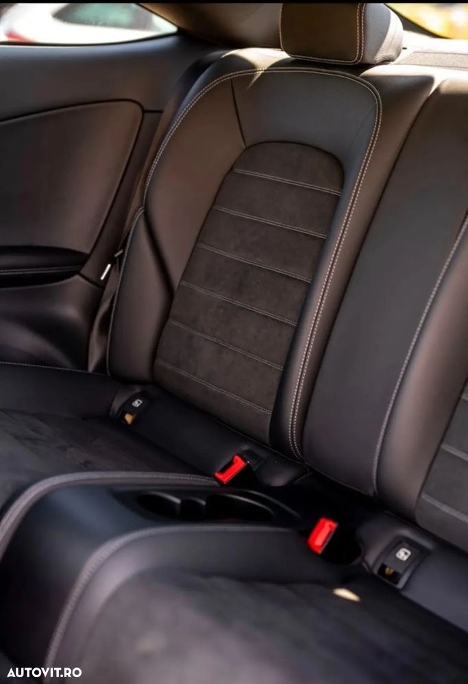 Mercedes-Benz C 220 d Coupe 9G-TRONIC AMG Line - 10