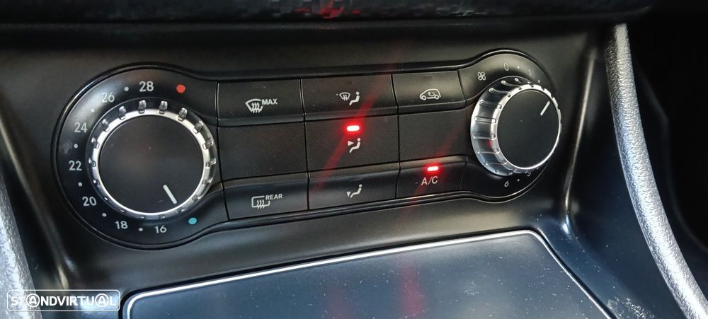 Mercedes-Benz GLA 250 4-Matic Style - 20
