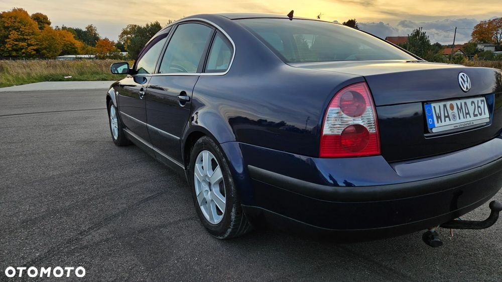 Volkswagen Passat 1.8T Basis - 27