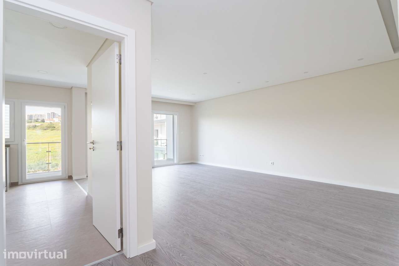 Arrenda-se apartamento T2 em Póvoa de Santo Adrião - Grande imagem: 3/34