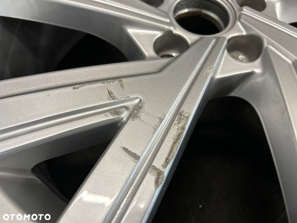 Alufelga VW Golf 8 18 cali 5x112 1szt. 5H0601025AB - 3