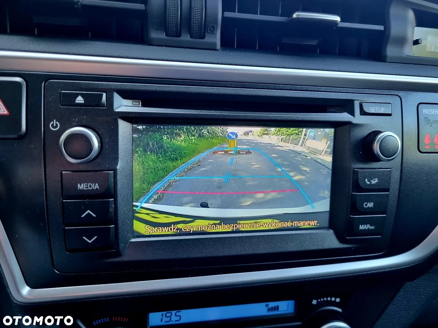 Toyota Auris Hybrid 135 Premium - 20