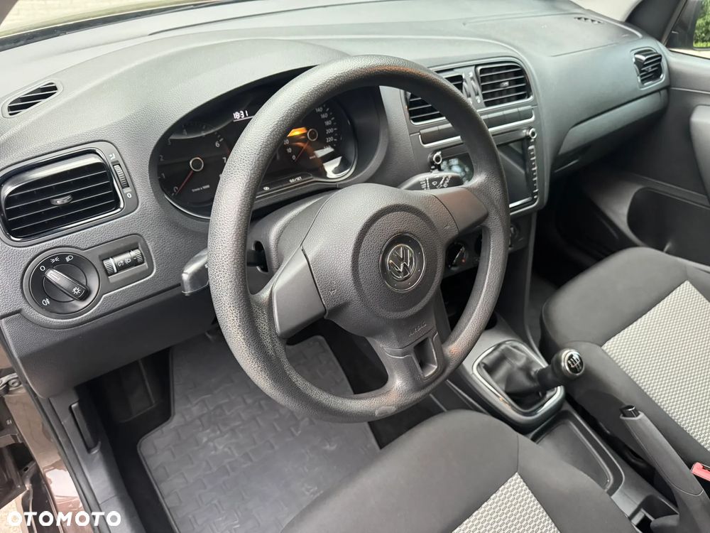 Volkswagen Polo - 14